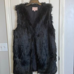 Gibson & Latimer Black Faux Fur Longline Vest Sz Large